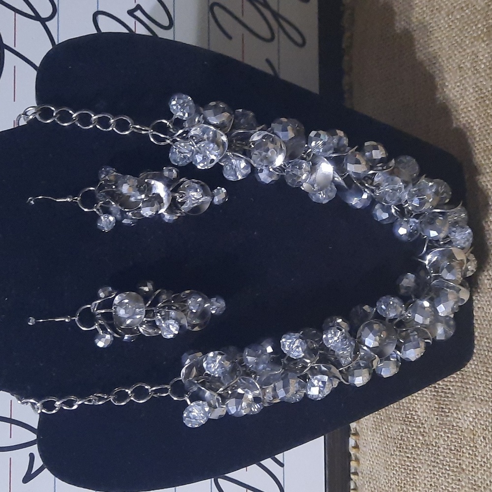 Statement necklace NWOT